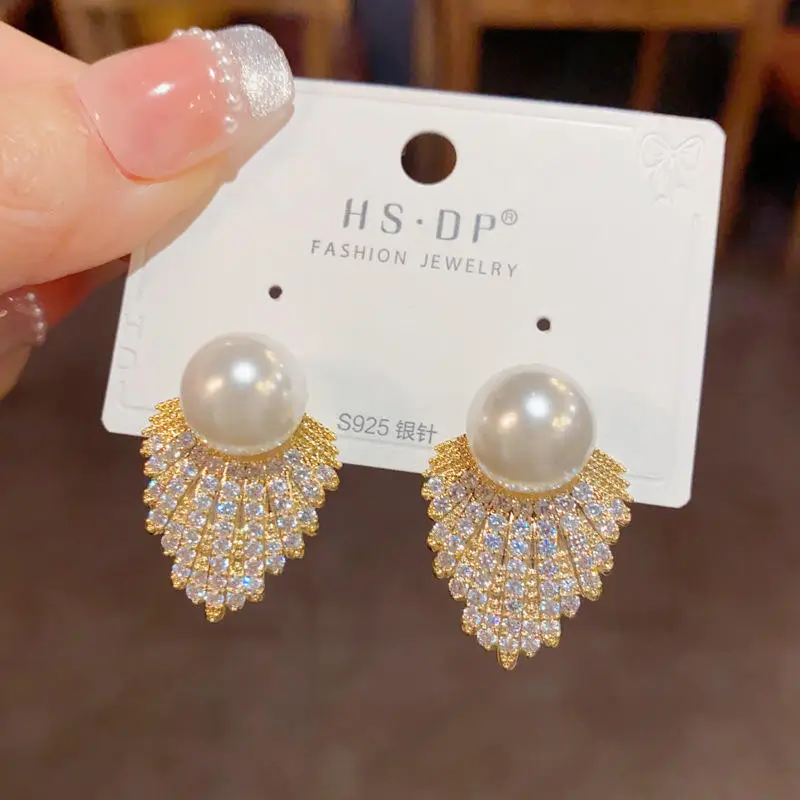 Luxe Pearl Statement Earrings - Image 3