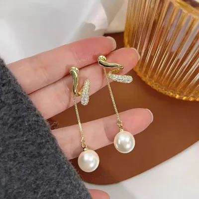Pearl Tassel Drop Earrings (Gold)